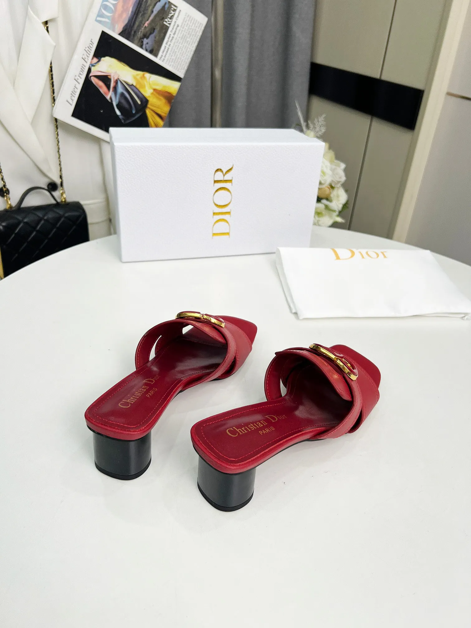 👟👟Ex-factory price 380👟👟 Genuine leather bottom +30 Dior spring and summer new style, cowhide surface, sheepskin lining + double-layer buckle, heel height 4.5cm, size 35-42